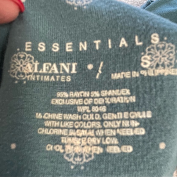 ALFANI Woman’s Long-sleeve T-shirt Size S - Picture 9 of 13